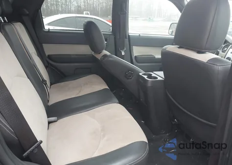 2009 Mercury Mariner Premier z USA, uszkodzony, nr VIN 4M2CU97709KJ07196